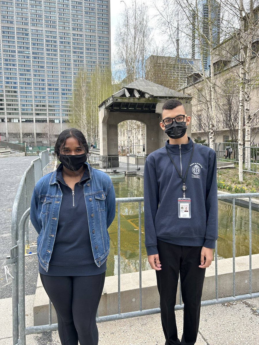 TPS51Div's tweet photo. Our @youthinpolicing students attending #TorontoCityHall today for The 2nd Anniversary #MissingAndMissed event also got a short civics lesson from their Sgt and attended Toronto’s #PeaceMemorial for the first time. #YIPI #Toronto /hd https://t.co/eHixN7anbh