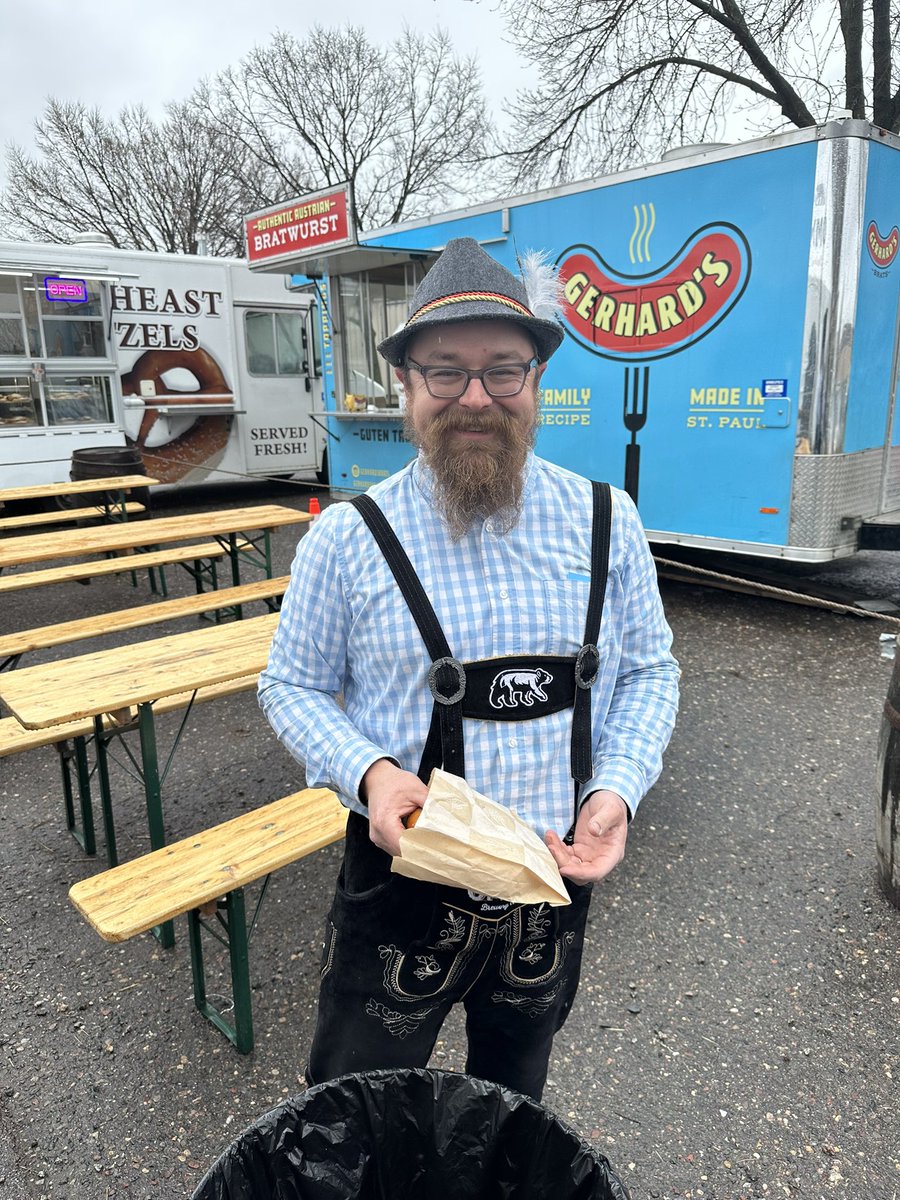 VoteJohnBristol's tweet image. Great day to visit #MapleGrove for the @OMNIBrewing #BockParty! Come get a hot pretzel and your beer poked. Instructional video attached. Thanks Zack Ward!