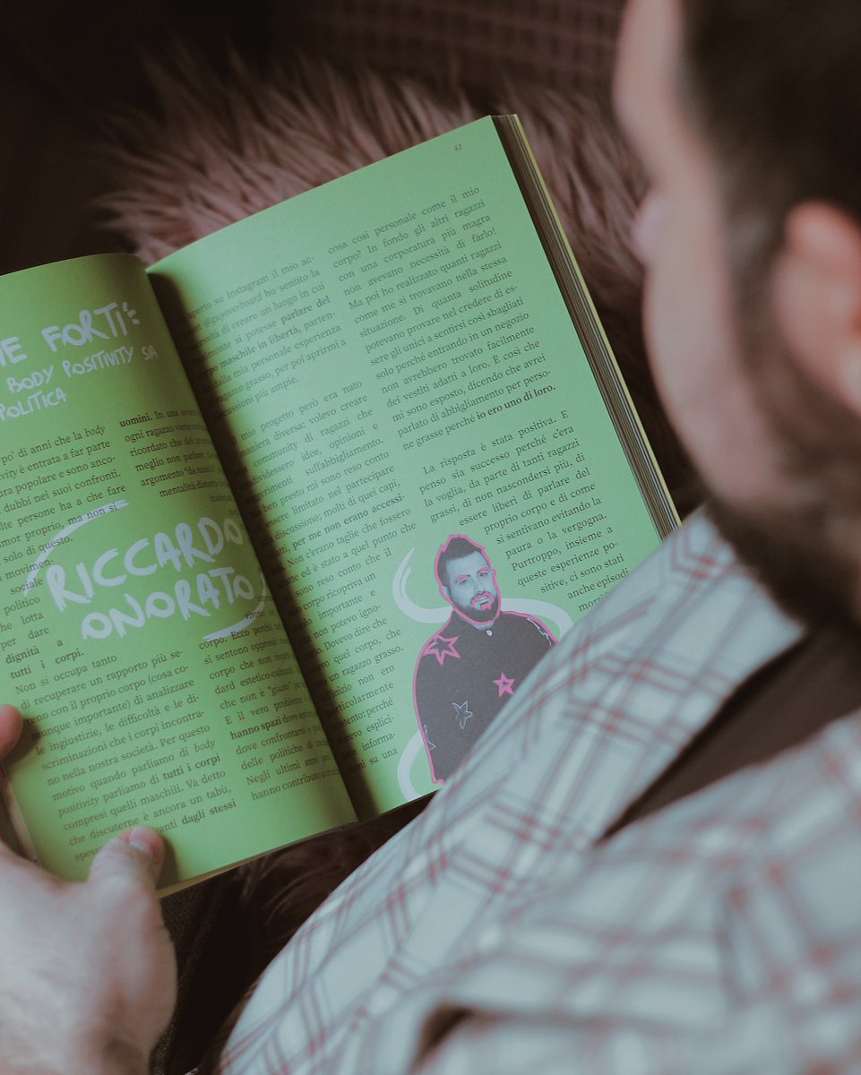 bearshionista's tweet photo. É da ieri nella librerie il libro del collettivo #MicaMacho dal titolo “Cosa vuol dire fare l’uomo?” che cerca di fare un’analisi critica della mascolinità sotto vari punti di vista. Ci sono anche io nel capitolo dedicato al corpo maschile in cui parlo del mio percorso ❤️ https://t.co/U8qMx4PV2I