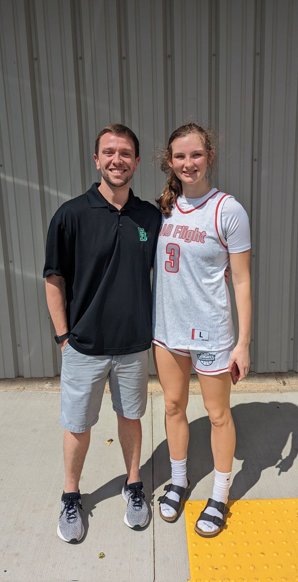kendallbruff's tweet photo. Loved getting to watch @CamSchmidt08 and @JaciOdom32  today at the Border War in Springdale. Both girls came away with wins! Representing @vbladypointers well. https://t.co/36SGZbdQow