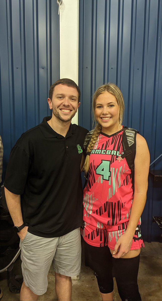 kendallbruff's tweet photo. Loved getting to watch @CamSchmidt08 and @JaciOdom32  today at the Border War in Springdale. Both girls came away with wins! Representing @vbladypointers well. https://t.co/36SGZbdQow