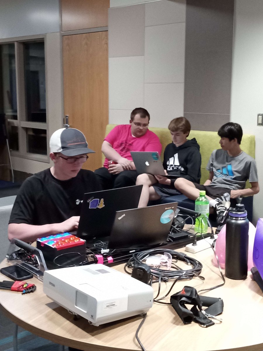 teambjorg's tweet photo. Control Systems/drive team made a schedule for the rest of the season of what they want to achieve. They began work on the 2.5 game piece high scoring auto, refined arm movement, and practiced driving.  🚗 👶 💥 (4/4) https://t.co/a12YwijVZ0