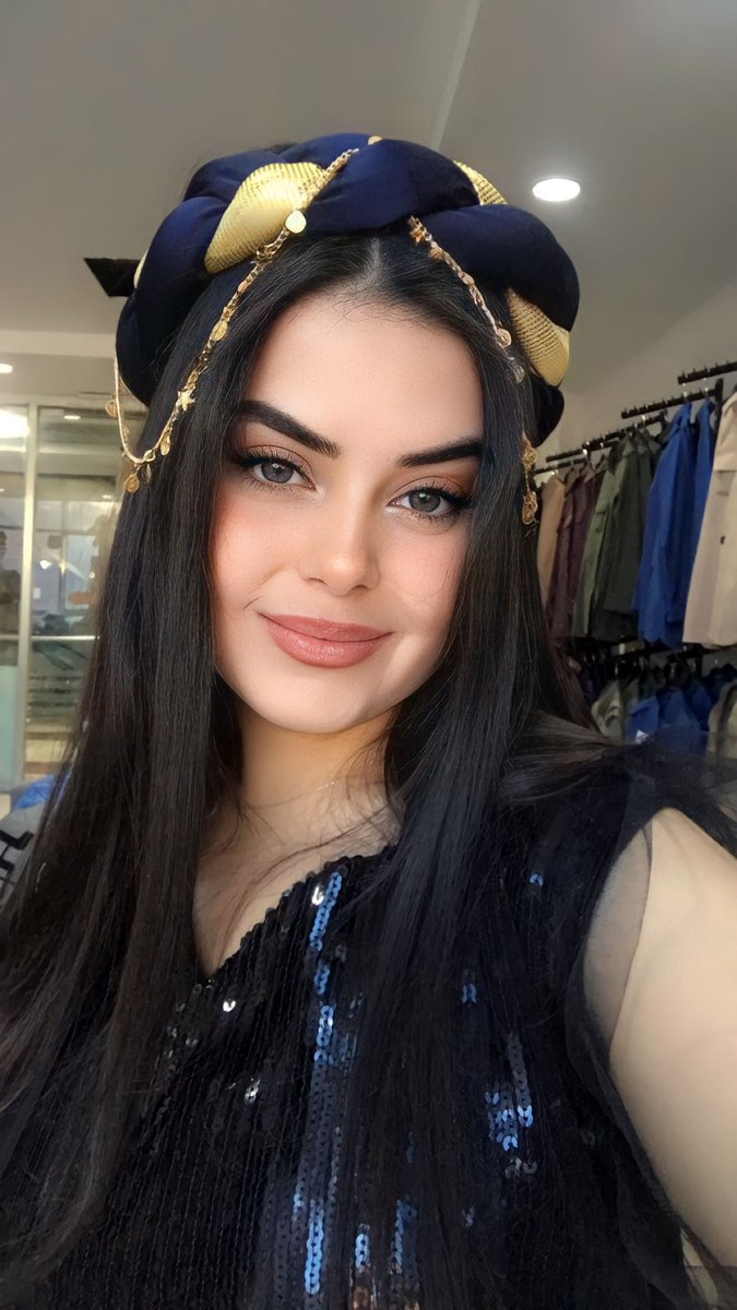 Sky_rainn__'s tweet photo. Yöreselliğimiz farkımız 😍💃
#Van65 https://t.co/dgH0q4fB8q