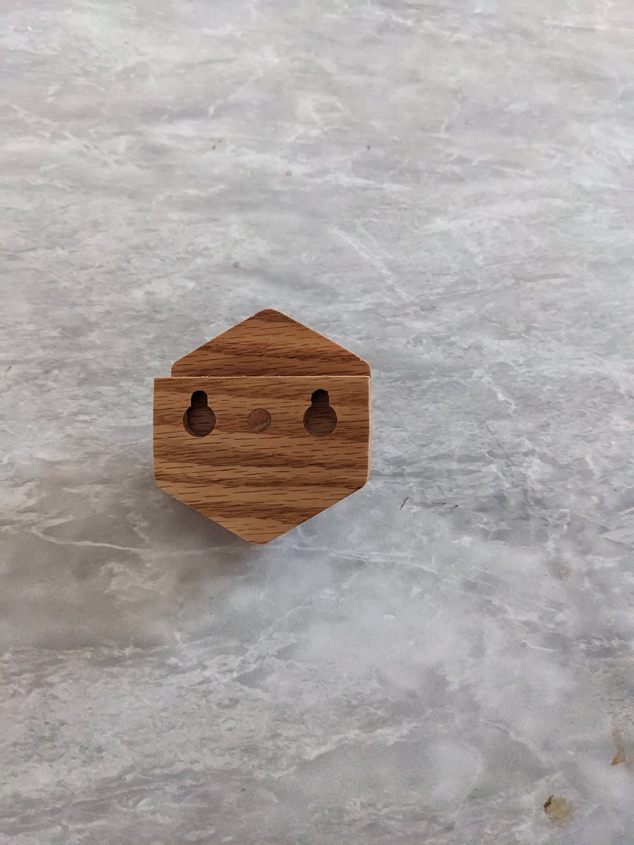 jmauser's tweet photo. I've been wanting a way to display some of my colored vinyl with album art, but not finding what I want. I designed these little wooden mounts that hold album sleeves on a small ledge and the LP itself on a wooden dowel. Now you can see both!

#vinyl https://t.co/Y25EJ2bzWd