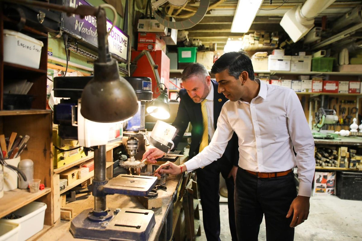 Andrew4Pendle's tweet photo. Great to have @RishiSunak at the Pendle Hippodrome in #Colne today hearing about how £6.5 million of Levelling Up funding is being used across the town #Pendle #Lancashire https://t.co/LgJ0CcQpR6