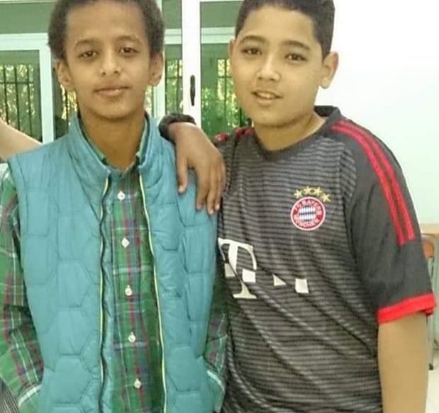 zoyaty's tweet photo. Both were young medical students; friends; and smart boys, one - in blue- was killed 2 years ago at a memorial service for the martyrs, and the second was killed earlier today during #SudanClashes https://t.co/ojM9QJqHej