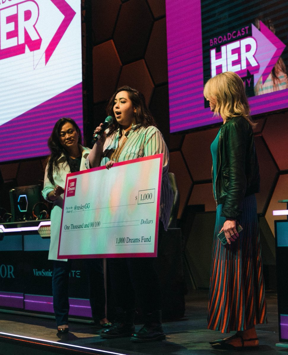 Amazing day with <a href="/1000DreamsFund/">1,000 Dreams Fund</a> 💗 

Congrats to the first three #BroadcastHERAcademy 2023 Winners!! It was so fun meeting you guys and can't wait to see where your career in esports &amp; gaming is headed! 🎮️🥳

// <a href="/simplyheidi_/">heidi ⭐️ twitch streamer</a> @resleyGG