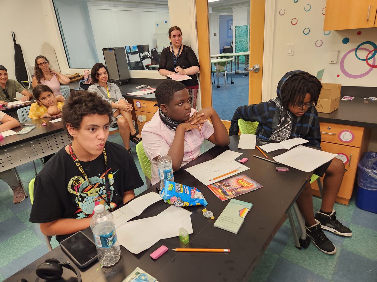 mylibinfo's tweet photo. @BAMwpb @MandelPL with Viking Battle of the Books' Club. Met authors & illustrators and created fun animations. @jfk_vikings @DeborahAlonzo6 @RC_JFKPrincipal @librarycurrent @MoniqueFoushee1 #readingforpleasure #findyourselfinabook https://t.co/PBzxNuVQea