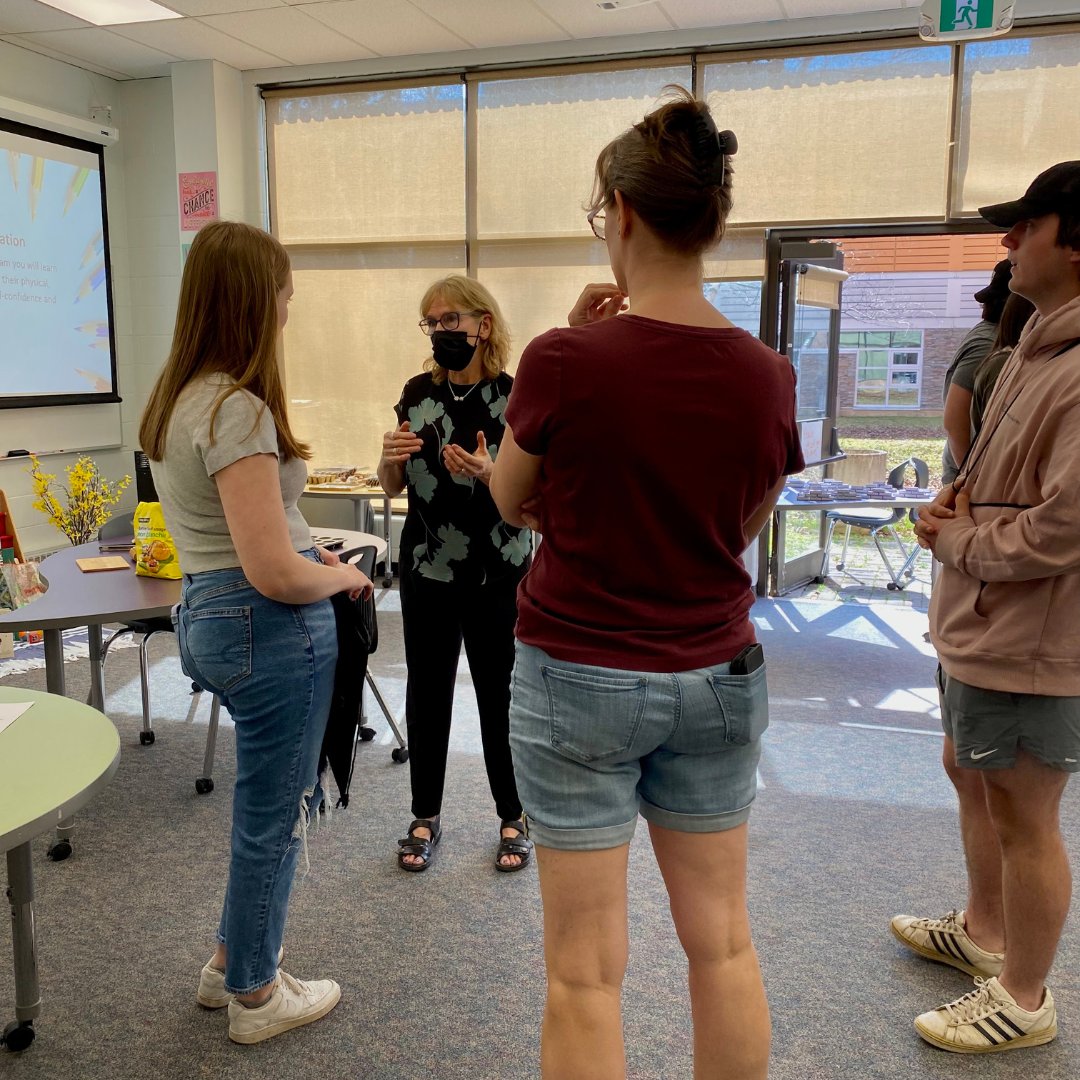 FlemingCollege's tweet photo. We had an amazing time showing prospective students what makes Fleming so special. A huge shoutout to everyone who made this event possible 👏, and to those who came out to join the fun 🎉 #FlemingOpenHouse https://t.co/PDzuH16X1g