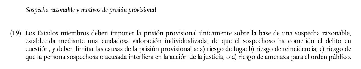 jferrerbeltran's tweet photo. Recomendación (UE) 2023/681 de la Comisión, de 8 de diciembre de 2022, sobre los derechos procesales de las personas sospechosas o acusadas sometidas a prisión provisional y sobre las condiciones materiales de reclusión. La Comisión vuelve a recordar el carácter de última ratio de la prisión preventiva, la debida preferencia por otras medidas no tan lesivas y otras garantías sobre la adopción de la medida (que debe ser siempre motivada), su revisión y condiciones de cumplimiento.
Pero, 1) el criterio de justificación sobre el fumus comissi delicti que se utiliza es que haya ¡“sospecha razonable”!. ¿Qué se entiende por sospecha razonable? ¿Cuáles son los criterios de razonabilidad de la sospecha? Precisamos formular estándares de prueba intersubjetivamente controlables que sirvan de garantía a los ciudadanos, no meras etiquetas incontrolables.
Y 2) se recomienda no decretar prisión preventiva para delitos que lleven aparejadas condenas de ¡menos de un año de cárcel! ¿De verdad la excepcionalidad y proporcionalidad de la medida se cumple si se usa para delitos leves para los que el propio Estado ha dispuesto penas tan bajas?
No es fácil acordar regulaciones entre muchos Estados y con tradiciones distintas, pero habría que cuidar que no acaben legitimando prácticas y legislaciones muy poco recomendables.
 https://t.co/yMozm2U6up