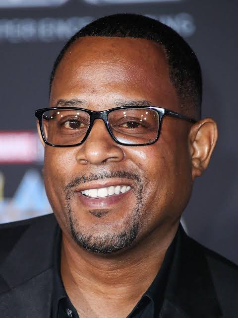 first movie or series you think of when you see martin lawrence? 

#birthdaycelebrantoftheday 
#martinlawrence