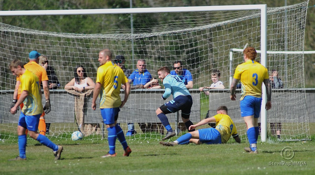 When Saturday Comes...Part2 <a href="/sdfl2020/">SDFL</a> @WbbFc1965 vs <a href="/NewtonAbbot66/">Newton Abbot 66</a> . NA 66 through to Herald Cup semi-final.