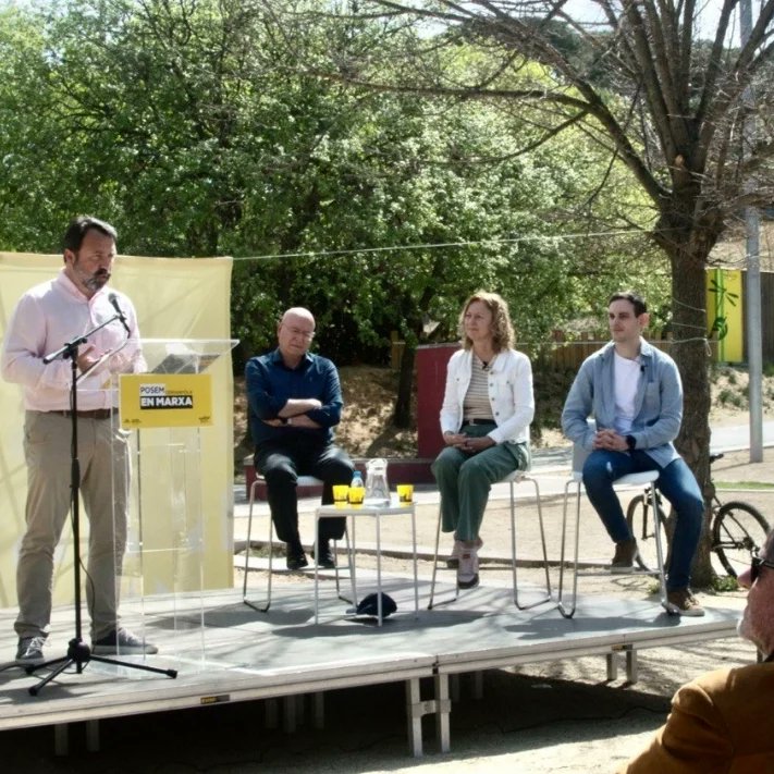 Karma0769's tweet photo. Un plaer haver conduït avui l'acte de presentació de la llista d'@ERCerdanyola a les properes eleccions del #28M #Cerdanyola
Un equip format per 35 dones i homes amb moltes ganes de posar #Cerdanyolaenmarxa https://t.co/G1wFX8qsvL