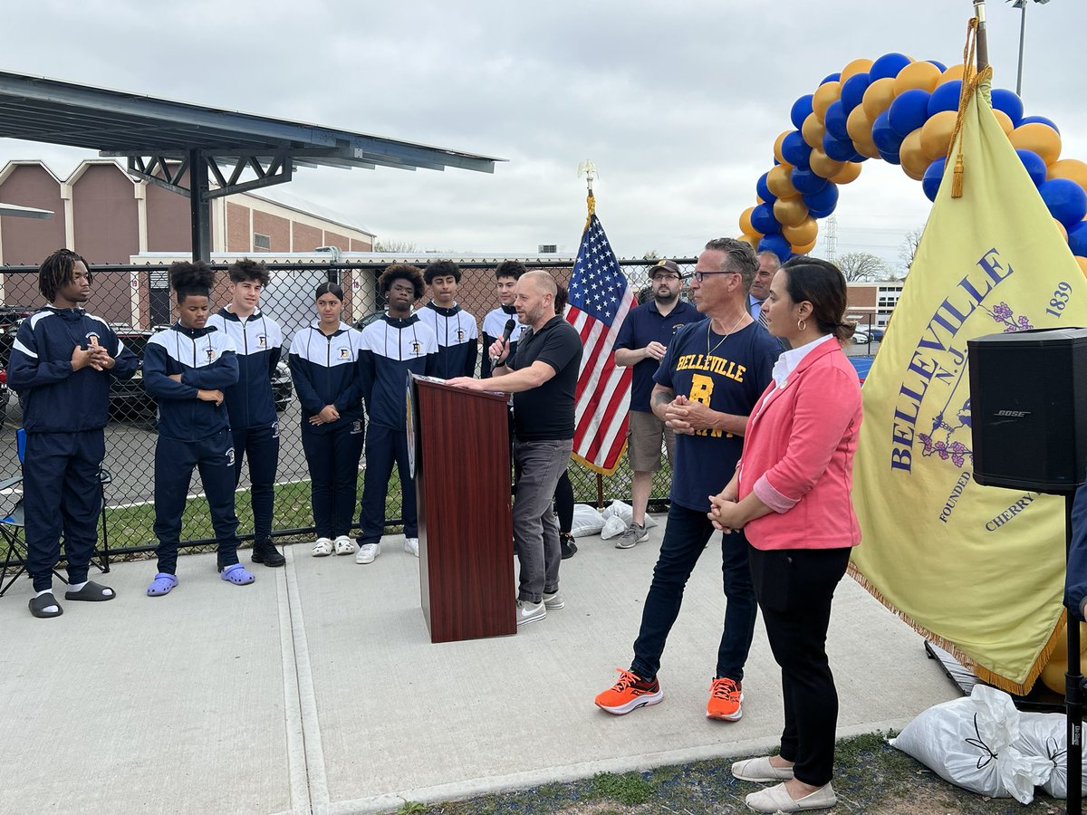 michaelmelham's tweet photo. What a day for Belleville! And what a turnout. Our brand new, 8-lane competitive track is finally open!  The blue and gold looks amazing!  This is one of only a few tracks in the State eligible to host State track meets. 

💛💙 #BetterBelleville https://t.co/NvZhehyiaD