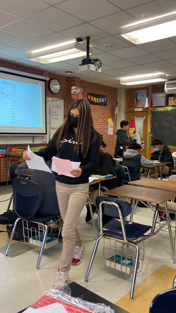 Mrs. Gallardo tweet media