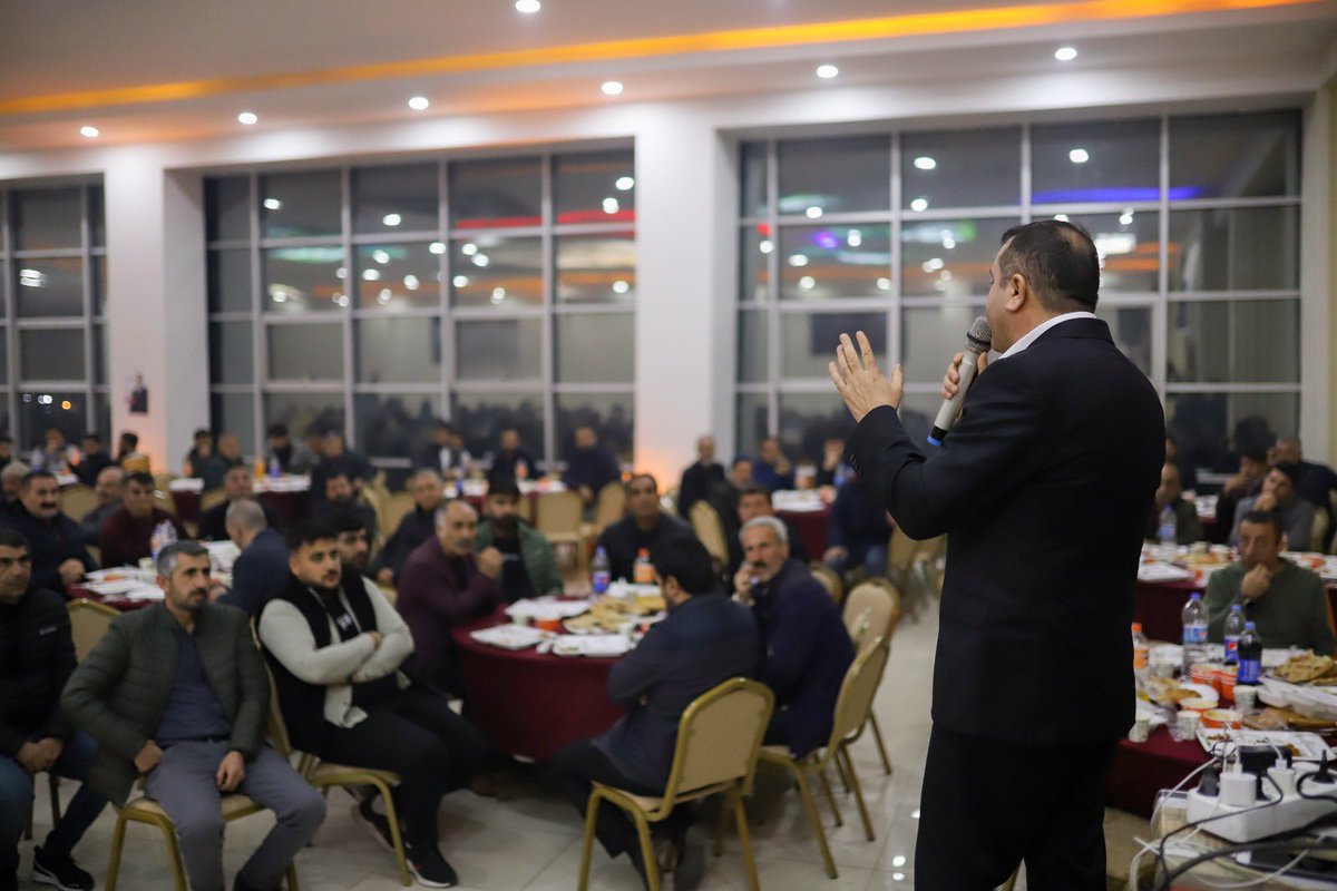 Karlıova’da hemşerilerimle iftar sofrasında bir araya geldik. Bingöllüler, Karlıovalılar evlatlarının yanında birleşti. Rabbim birliğimizi daim eylesin… 
Bingöl kazanacak, 
Bingöllü kazanacak…
#BuRüyayıTamamlayacağız