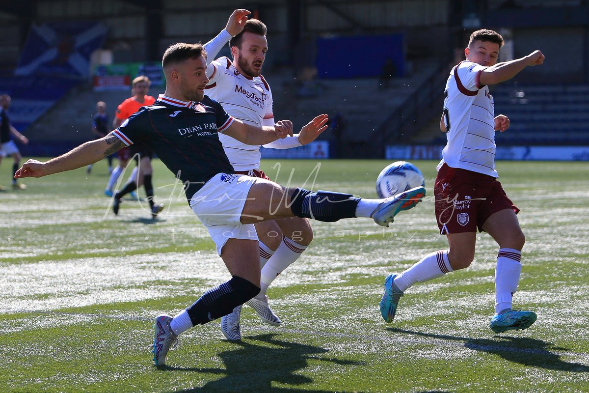 nmurrayphotos's tweet photo. Full set from today's 1-1 draw between @RaithRovers and @ArbroathFC here: https://t.co/HNpuyYnT9U https://t.co/MYTwwAzrzw