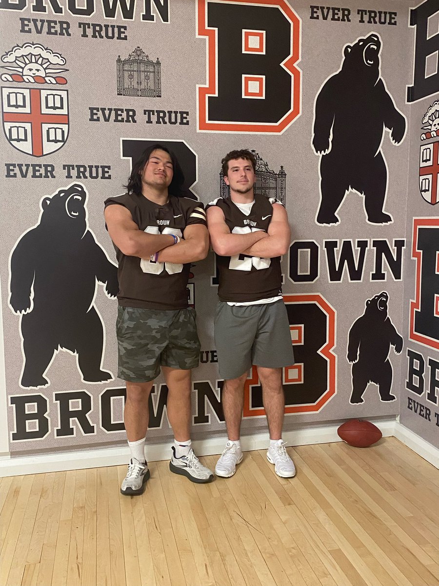 Had a great time at the Brown Jr. Day today. Thank you <a href="/CoachW_Edwards/">Willie Edwards</a> for having me, can’t wait to be back on campus!  <a href="/coach_spinnato/">Coach Spinnato</a> <a href="/BrownHCPerry/">James Perry '00</a>