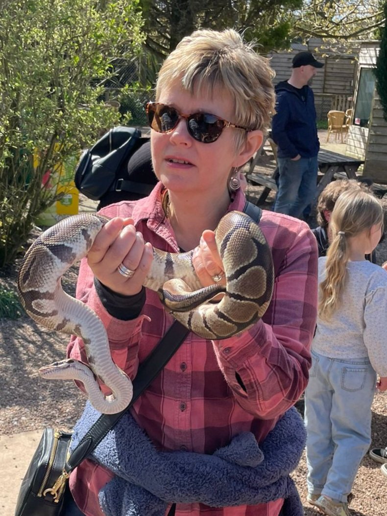 GrinterTracey's tweet photo. So lucky to have @axevalleypark on my doorstep.  If you're on holiday in Devon, please visit this amazing family-run wildlife park. https://t.co/PQdHx39HOb