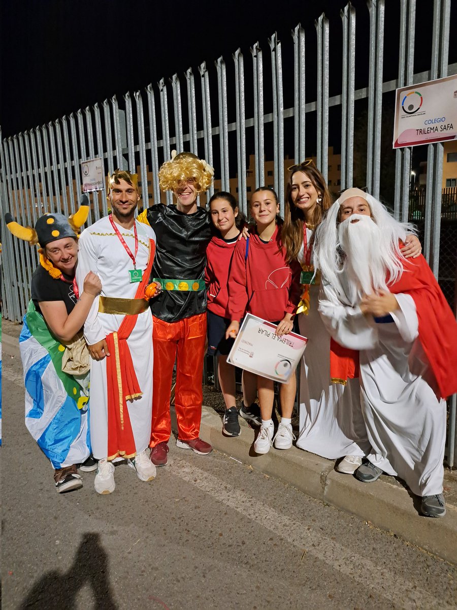 Ana Brox tweet media