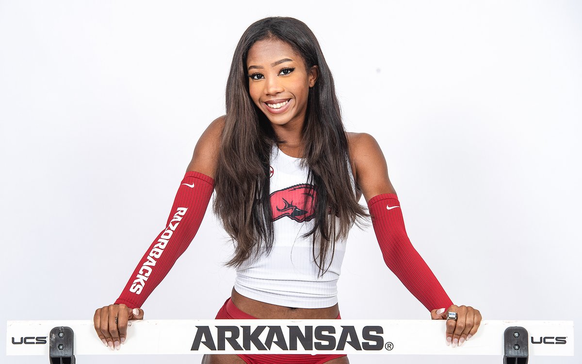 Outdoor 400m🇺🇸women all-time

48.70 - Sanya Richards-Ross (2006)
48.83 - Valerie Brisco-Hooks (1984)
49.05 - Chandra Cheeseborough (1984)
49.26 - Allyson Felix (2015)
49.40 - Jearl Miles-Clark (1997)
49.48 - Francena McCorory (2014)
49.51 - Britton Wilson (2023)🚨
📷 @RazorbackTF