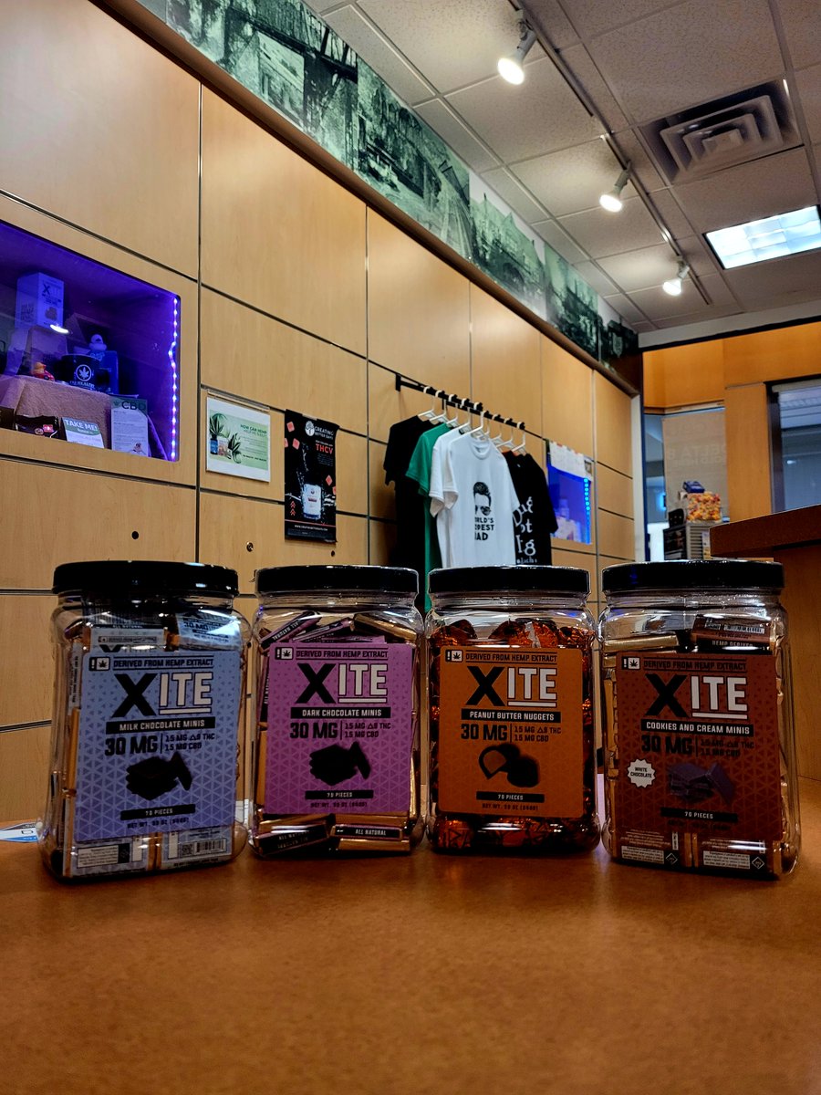 THCOsprey's tweet image. Natural chocolate! Non-GMO, and Gluten Free, with no artificial flavours or colours!
.
.
.
.
#chocolatte
#stayhealthywithtrihealthy
#theshellback
#florida
#trihealthy