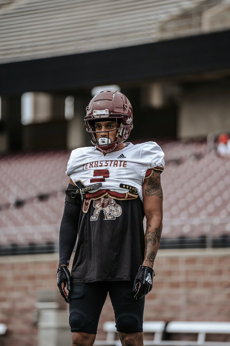 TXSTATEFOOTBALL's tweet photo. 🗣 Habits Reflect The Mission

#EatEmUp https://t.co/yJLaYrdVCT