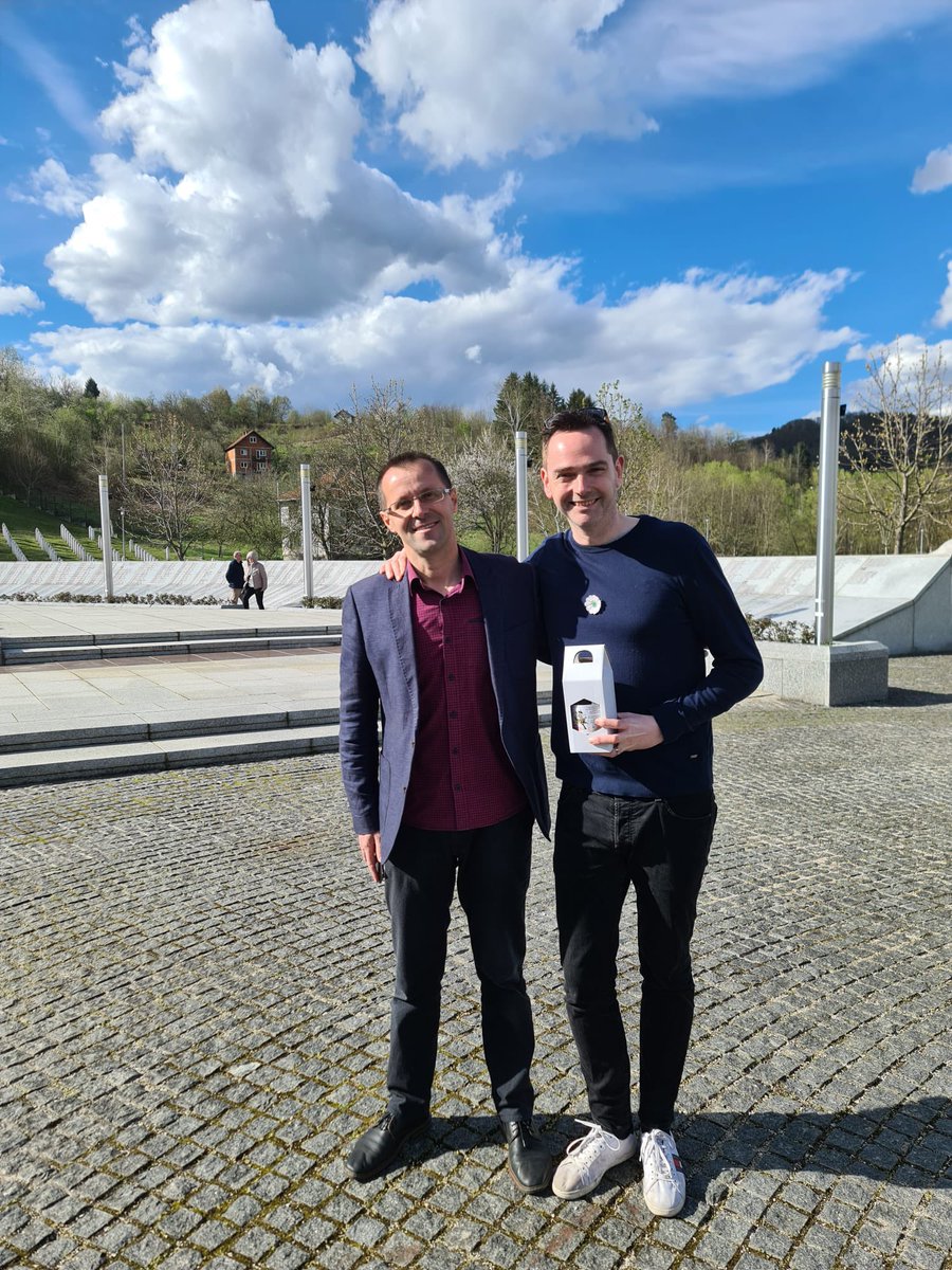 robin_macp's tweet photo. I really can’t express in words what @NedzadAvdic means to me. He is a true friend and an incredible inspiration. I will continue to share his story so that we can challenge intolerance wherever it exists in society. @RemSrebScot @SrebrenicaMC https://t.co/1ZjJNrlRxH