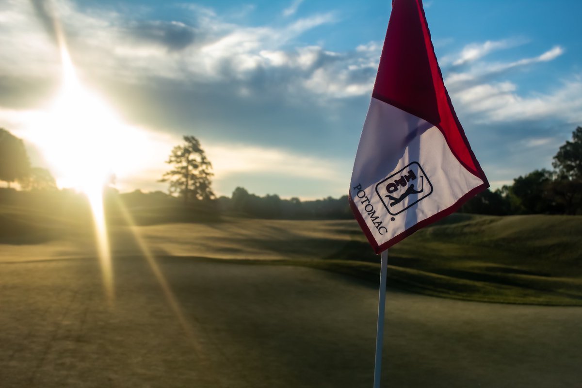 ASchilppPhoto's tweet photo. @MikeRollinsSIP @ClintonMcKee4 @GolfBigCedar Love the sunrise over #16 and #18 at TPC Potomac.
#golfsunrise #golfphotos #pga #PGATour #tpcpotomac https://t.co/B4VuCf8yYl