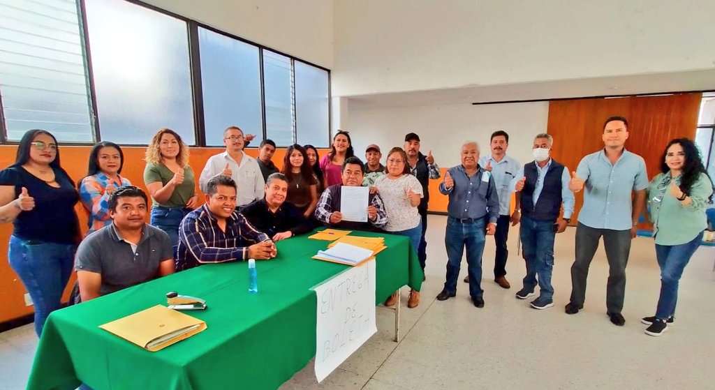 SUFRAGIOrevista's tweet photo. #Laboral Con el 95% de la aprobación🗳️ de las y los trabajadores, legitima su CCT el sindicato R. Flores Magon FTP CTM de la empresa Carpe. Con las orientaciones de sus grandes líderes sindicales Don @CarlosAceves_ 🇲🇽 y @leobardosoto #LaCTM avanza en la LEGITIMACIÓN de sus CCT https://t.co/Mmf5LW0xOa