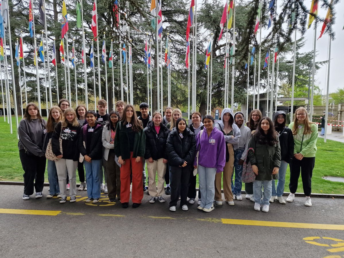 DerbyHighSTEM's tweet photo. @derbyhigh6th @CERN @DerbyHighSchool Some highlights of our STEM trip to CERN and Geneva https://t.co/DiA9BiCReV