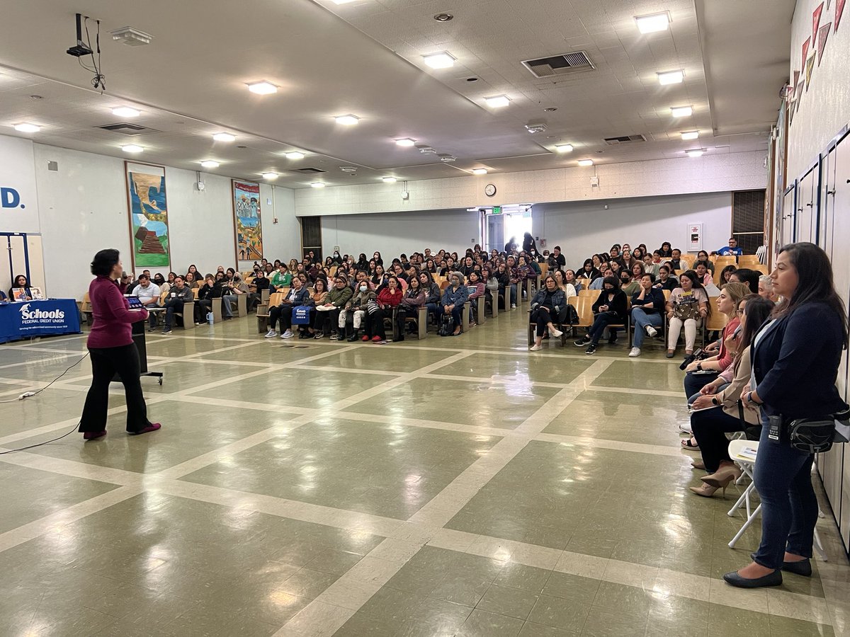 LASchoolsEast's tweet photo. It was a big celebration at Ford Boulevard Elementary &amp; Dual Language Academy. Educators toured the school to learn about the transformative work that earned #FordES the #CABESealOfExcellenceAward. @LASchools honors all diverse language learners. #IBelieveInLAUSD https://t.co/27w2Ib63Hh