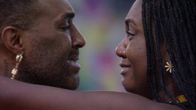 NicacioFred's tweet photo. NÓS SOMOS A NOSSA FORÇA! ✊🏾
Vamos VOTAR #ForaBruna, Amores!!! 

FOCO TOTAL NO GSHOW! 🤎

Link:https://t.co/rkHVEPETZP…

#SarahAlineÉUmaMasNaoEstaSo #BBB23 https://t.co/TkRnzntd8Q