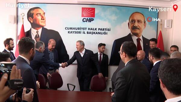 Bu bir haberdir...

Milli Savunma Bakanı Hulusi Akar Kayseri CHP İl Başkanlığı'nı ziyaret etti.

"Ayrılık gayrılığımız yok.. İnşallah kazasız belasız 15 Mayıs'a ulaşacağız." dedi.