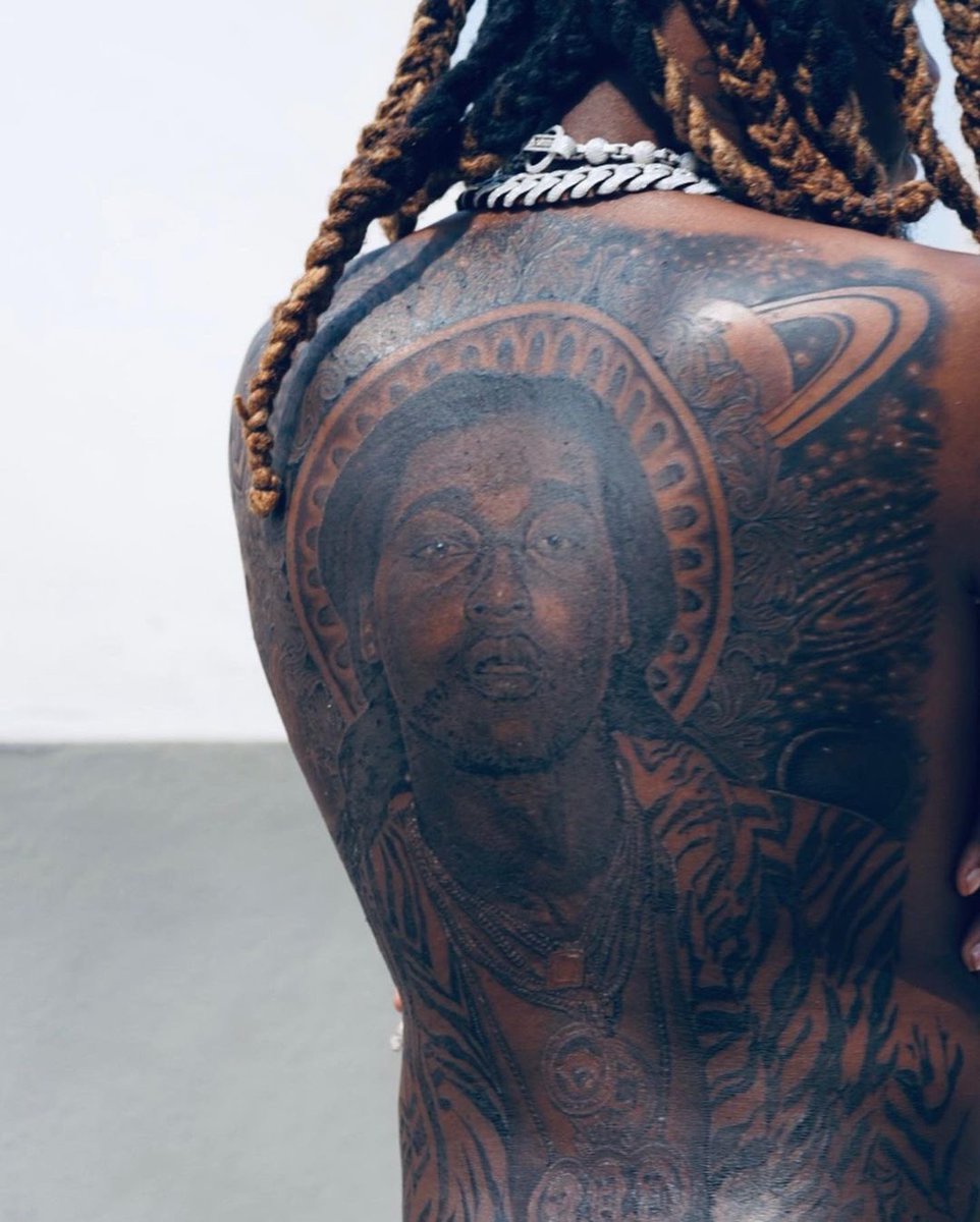 bouncenetworks's tweet image. . #offset gets a new tattoo in memory of #takeoff. #riptakeoff 🕊