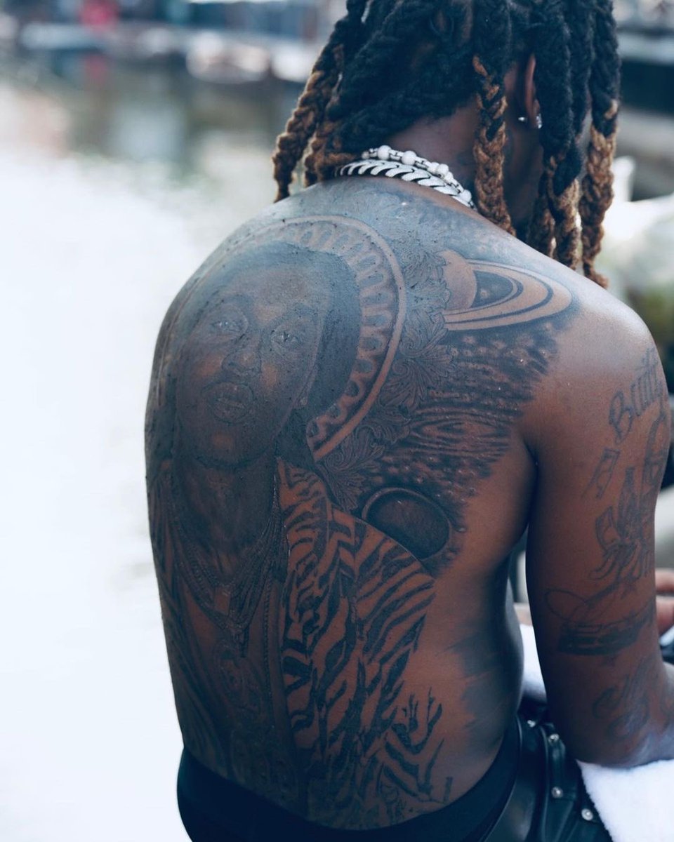 bouncenetworks's tweet image. . #offset gets a new tattoo in memory of #takeoff. #riptakeoff 🕊