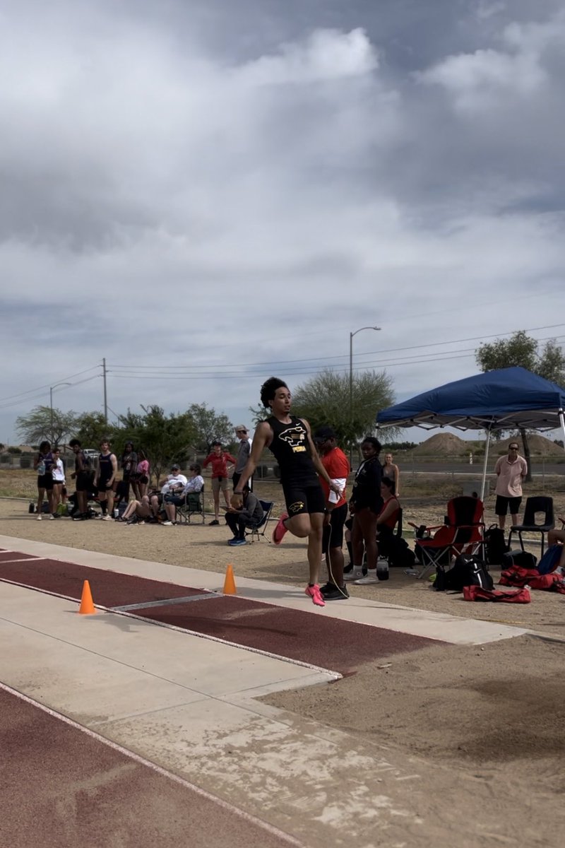 ChrisMirandaaa's tweet photo. Team Captain and 3 sport athlete @sebas9k had a busy day at the PUSD District Track &amp; Field Meet! His leadership and work ethic is unmatched! So proud of this young man! https://t.co/JMbpu5RWOo