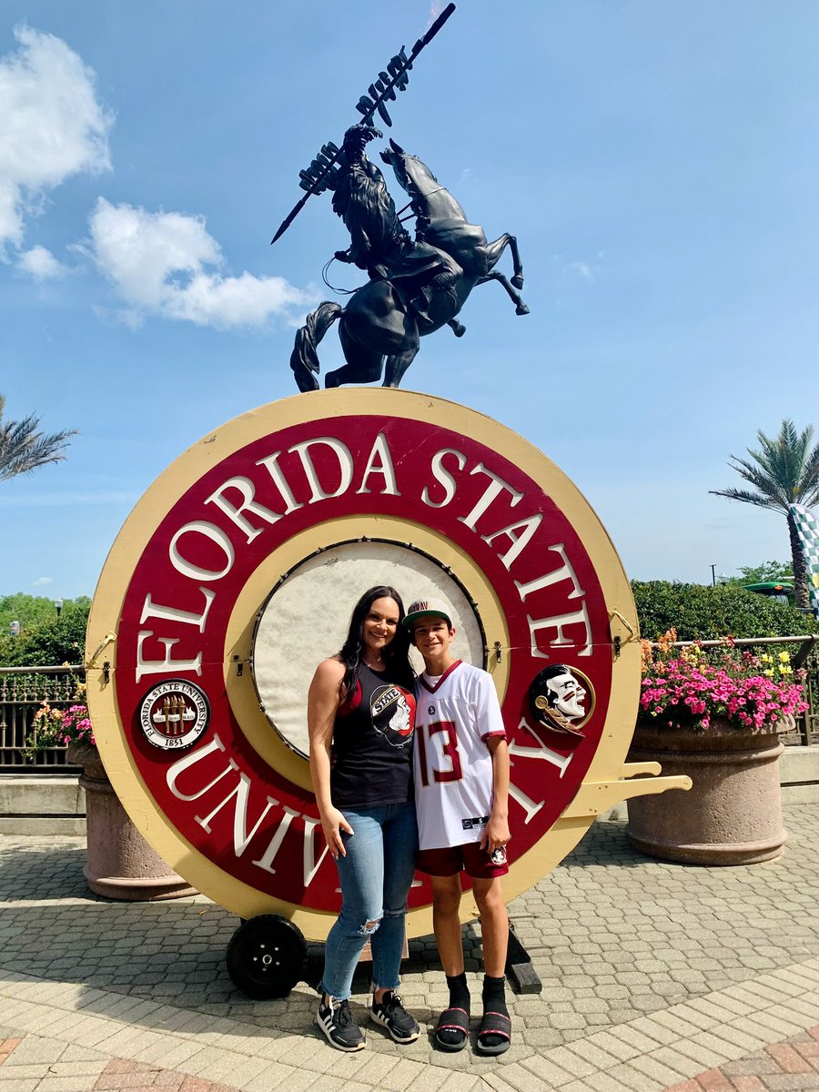 TheRealtorista's tweet photo. FSU Spring Game ❤️🍢💛 
#onetribe | #withvystar https://t.co/nTz8gm7kQK