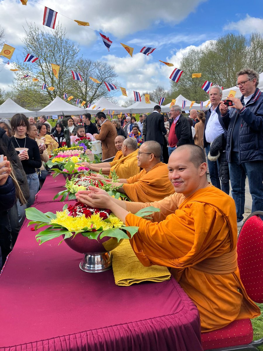 Ellen van Selm tweet media