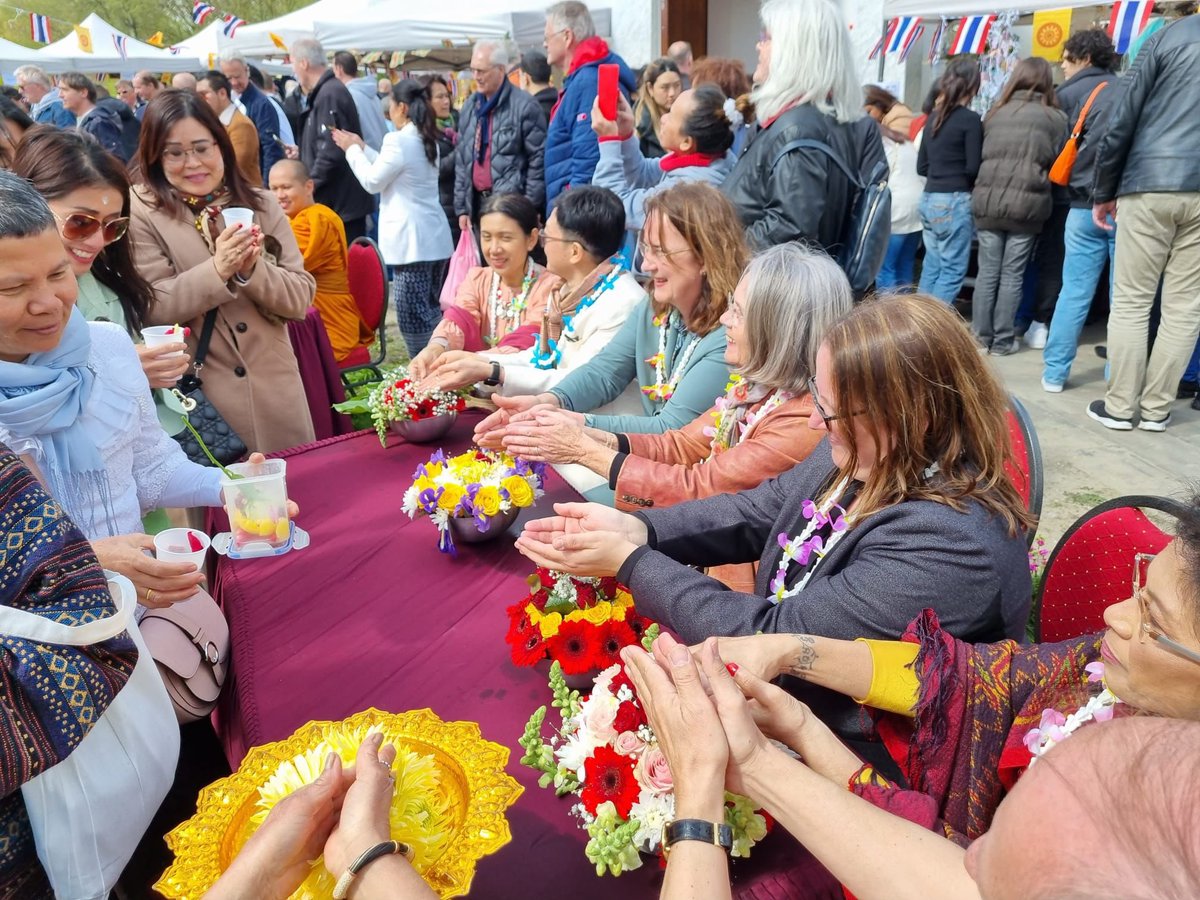 Ellen van Selm tweet media