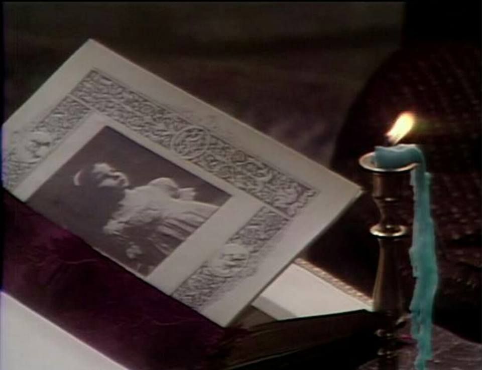 DarkShadowsSoC's tweet photo. We've slowly been resuming our normal RP season programing!

In 1795 Josette du Prés sails towards Collinsport to marry into the Collins family. The Countess du Prés has just arrived at Collinwood, and so has Victoria Winters -- who has been propelled back in time from the 1960s. https://t.co/QPF2K84p5E