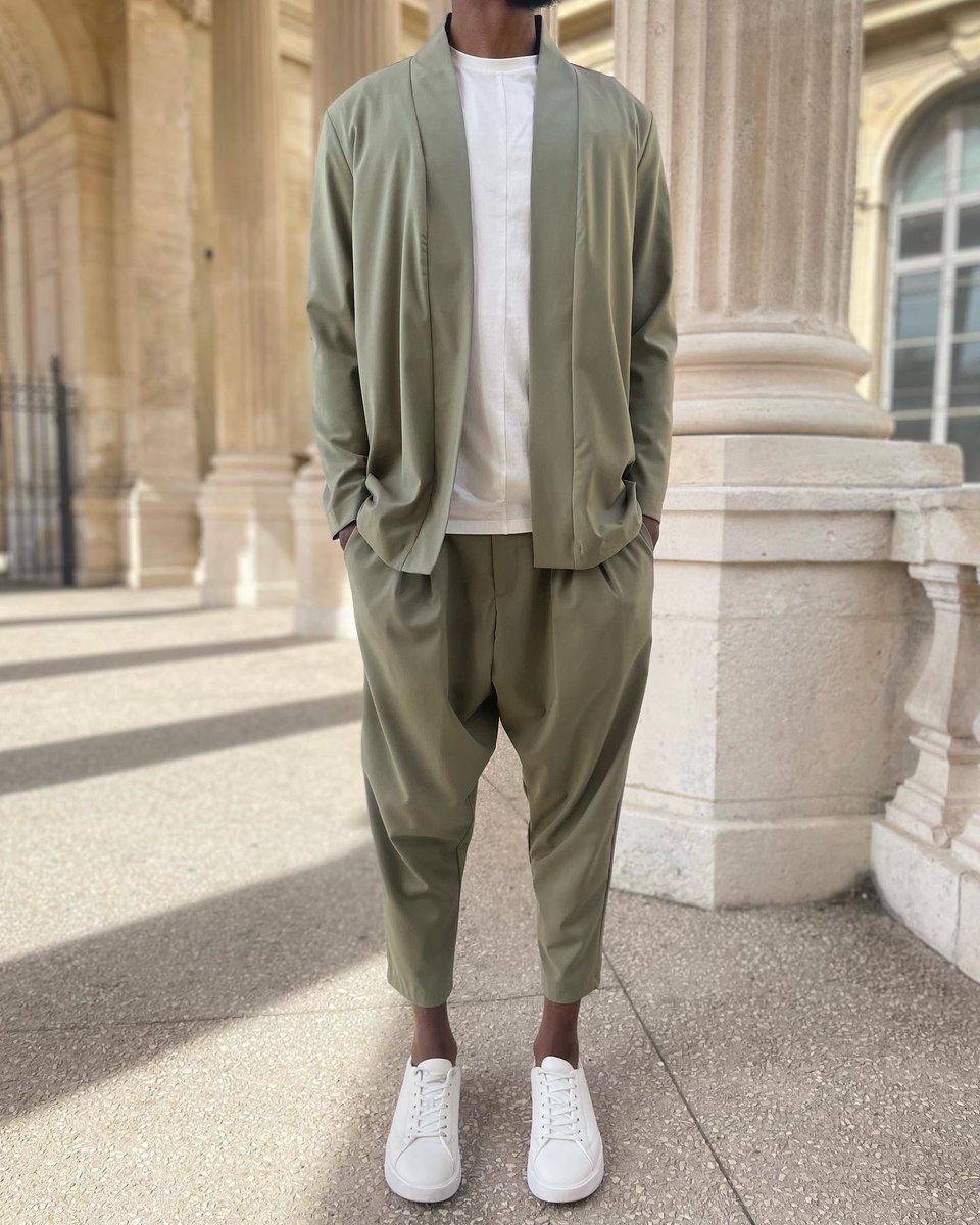 EMIR_STORE's tweet photo. 👌🏽L'ENSEMBLE NORAGI
Un haut inspiré d’un vêtement japonais dont la coupe fait penser à un kimono court : La veste Noragi.
👍🏽Vêtement des classes rurales et modestes, c’est le workwear à la japonaise.
#noragi https://t.co/zdS4R9VcRn
