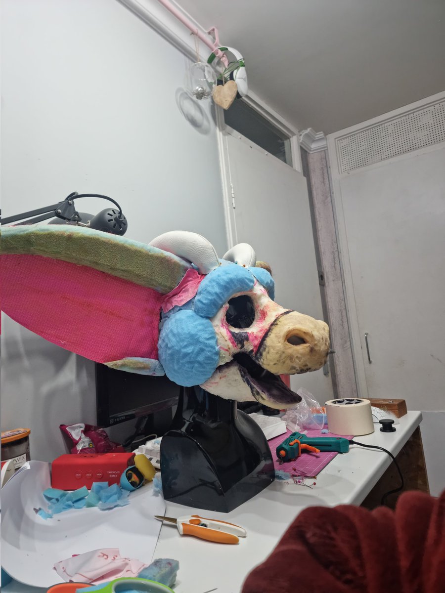 SweetDreamSuits's tweet photo. Refurb wip of my old DAD suit that will be going up for sale soon
.
Made with an old runaway workshop base
.
#furry #furryart #furryartist #fursuiter #fursuitmaker https://t.co/HYLAgsi2aK