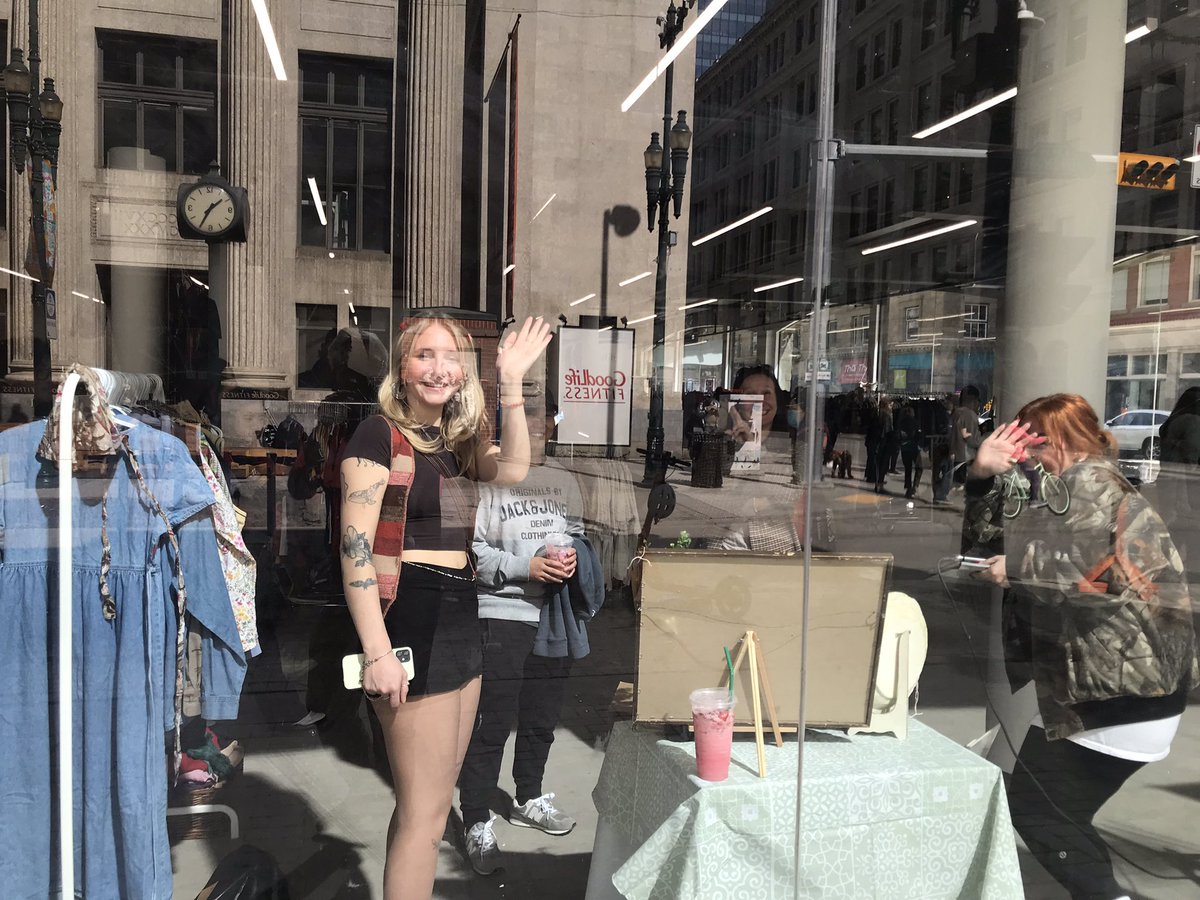 everydaytourist's tweet photo. Fun #flaneur finds on Stephen Ave this afternoon.  #vintage #wedding #dance #everydayfun #downtownCalgary https://t.co/GoNLmF6U56
