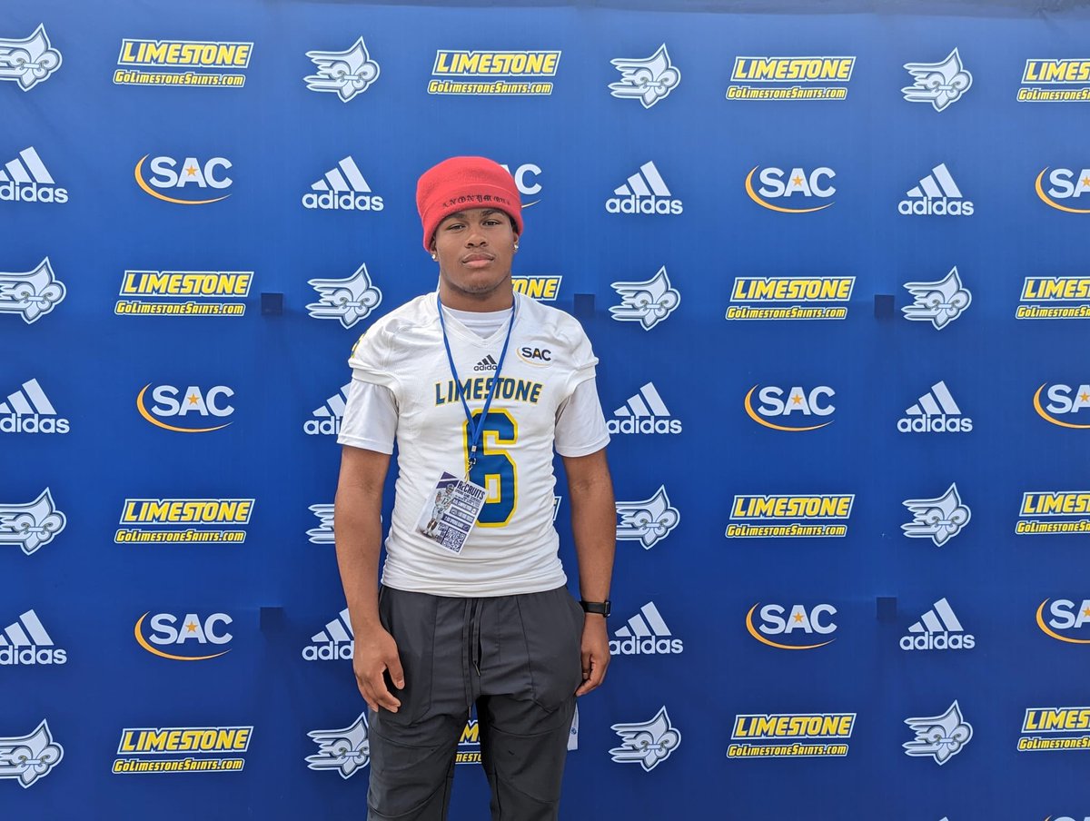 EddieStafford_7's tweet photo. Had a Great time at Limestone University๐ @CoachJTW @Coach_Ken_Quinn @coachfurrey @CoachZBrunson @1coachTLindley @TrenchAcademy @RecruitGeorgia @routeking_1 https://t.co/Fpdql1lBlg