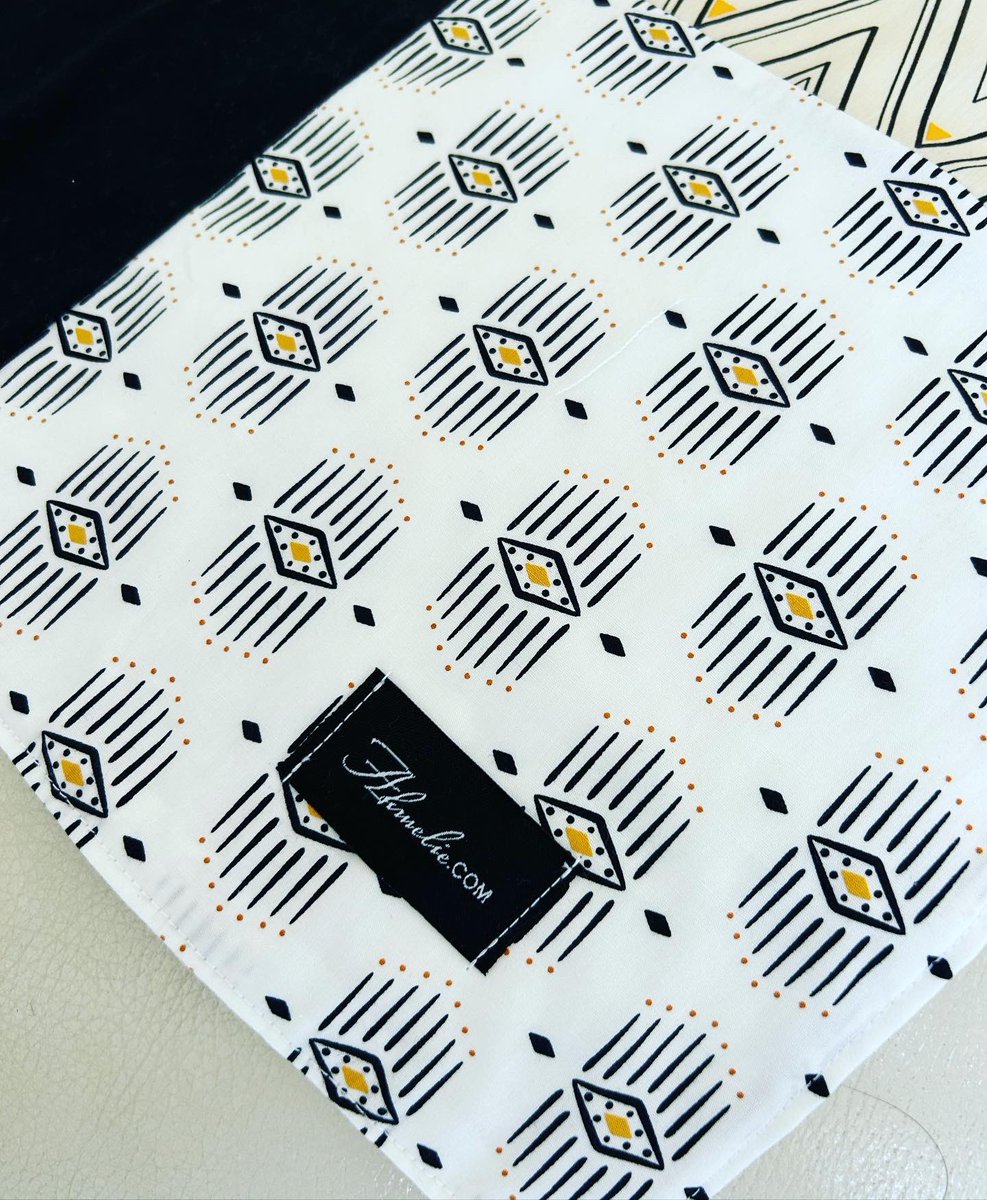 Ahmelie's tweet photo. Loving this gender neutral snuggle blanket made with Pacha prints and a few other @artgalleryfabrics basics. 

#snuggle #blanket #babylove #pacha #artgalleryfabrics #aztec #mustard #patchworkquilt #mustard #ahmelie https://t.co/DtKqCI35t7