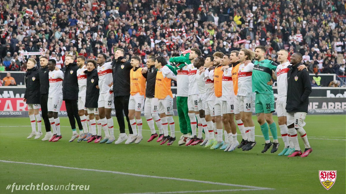 renebuehler's tweet photo. 🔴⚪️ #vfbbvb
39. Minute: Spiel gelaufen
78. Minute: Hoffnung
84. Minute: Stuttgart lebt 
92. Minute: Spiel gelaufen
97. Minute: Stuttgart lebt, meine Stimme nicht mehr https://t.co/CwdQrJfikB