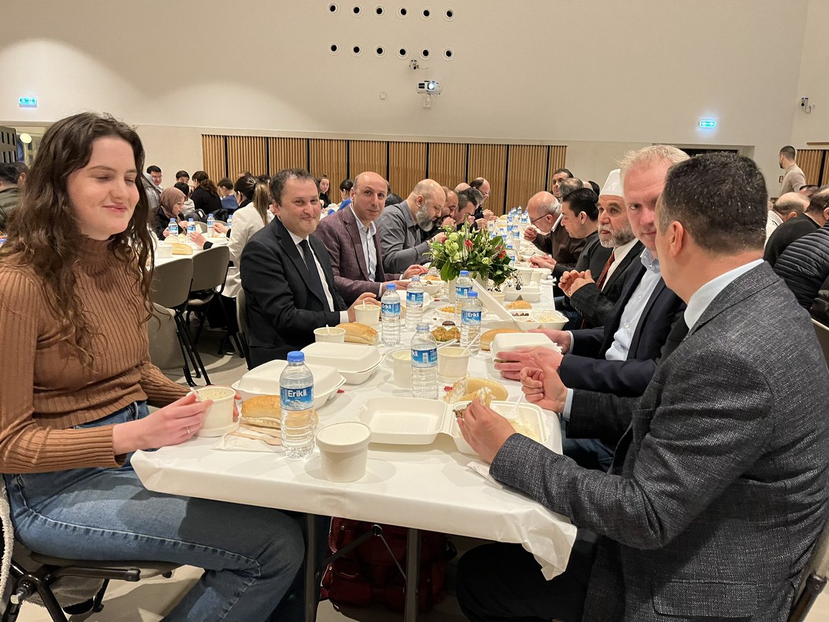 Ellen van Selm tweet media