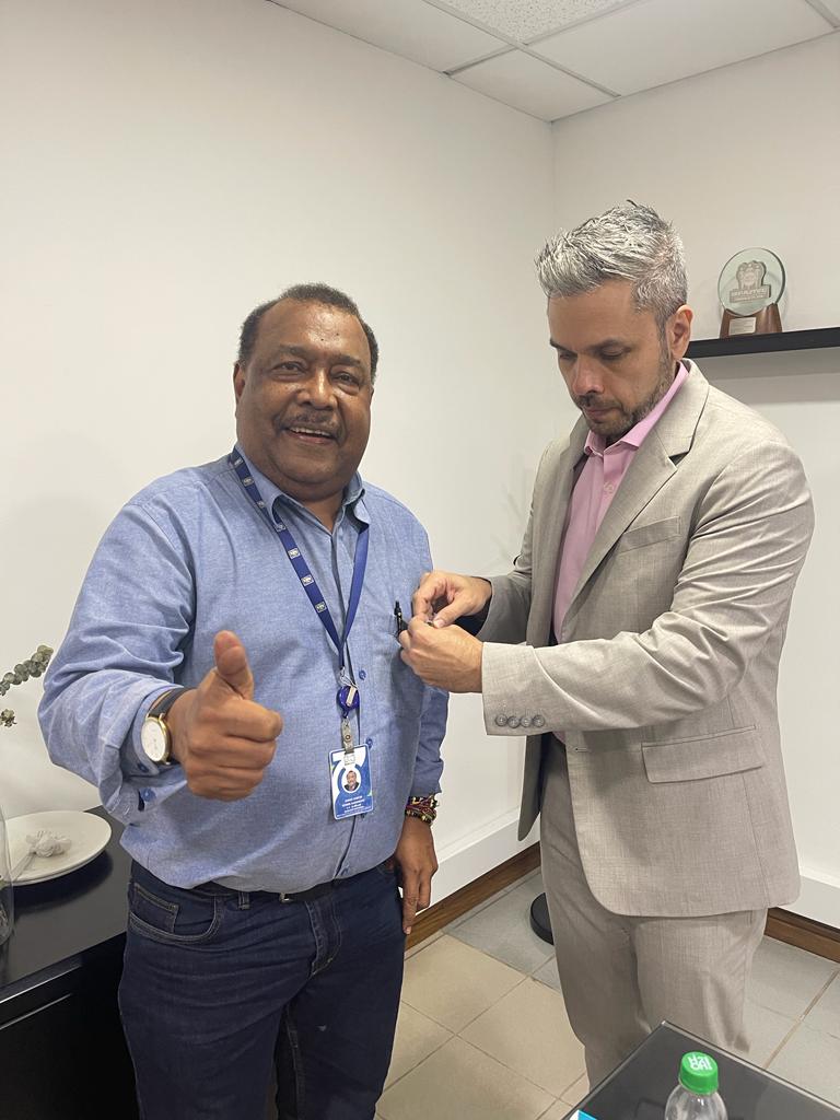 JuankCardonaF's tweet photo. ¡Santa Marta, María Eugenia: aquí está tu orgullo! 🤍🩵
RCN rindió homenaje a Jorge Eliécer Torres, 'El narrador de Colombia', por sus 40 años de labores y éxitos 📻🎙️📺
¡Esa era la jugada! 👏🏼⚽ https://t.co/AuptJ6SS6C