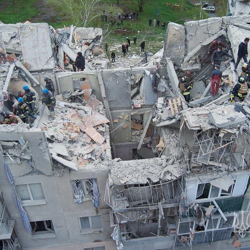 k_sonin's tweet photo. On the Orthodox Easter, Putin ordered a missile attack on civilian buildings in Ukraine (left) and went to a church. If this is not a blasphemy, I don't know what a blasphemy is. https://t.co/CUo6qSDAkX
